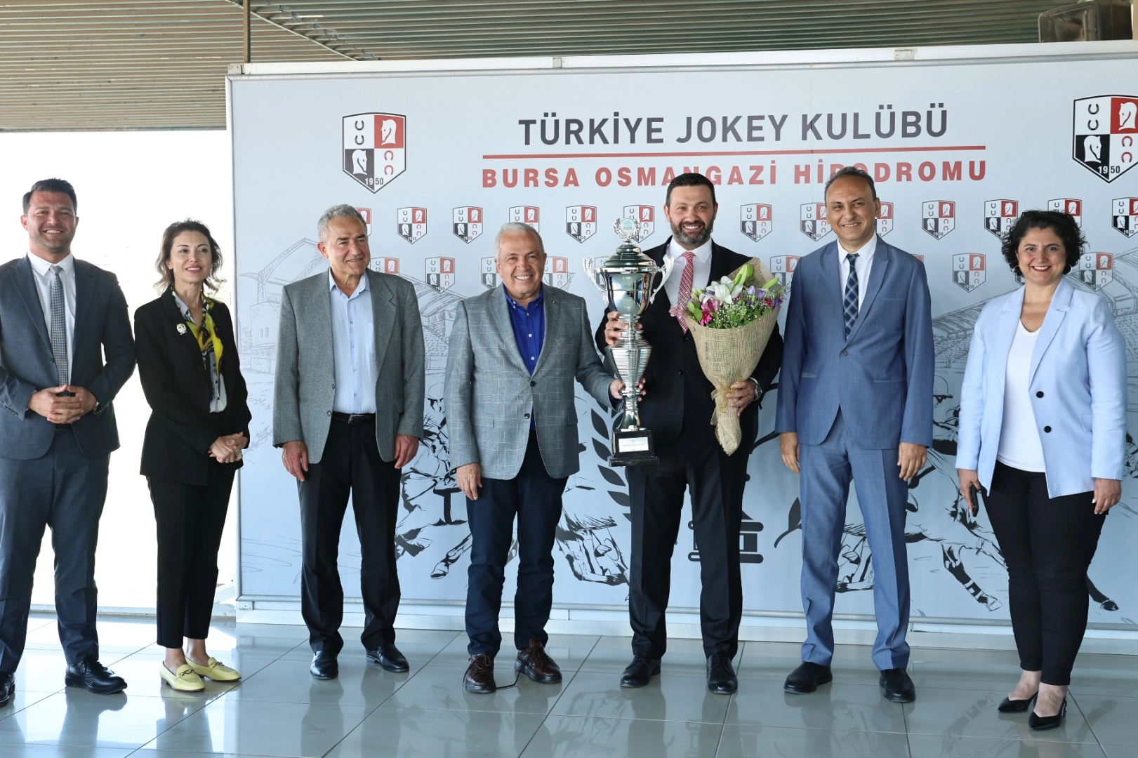 Bursa Nilüfer Belediye Başkanlığı Koşusu’nun galibi “Taşan”